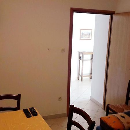 Apartment Radovan โปเรช ภายนอก รูปภาพ